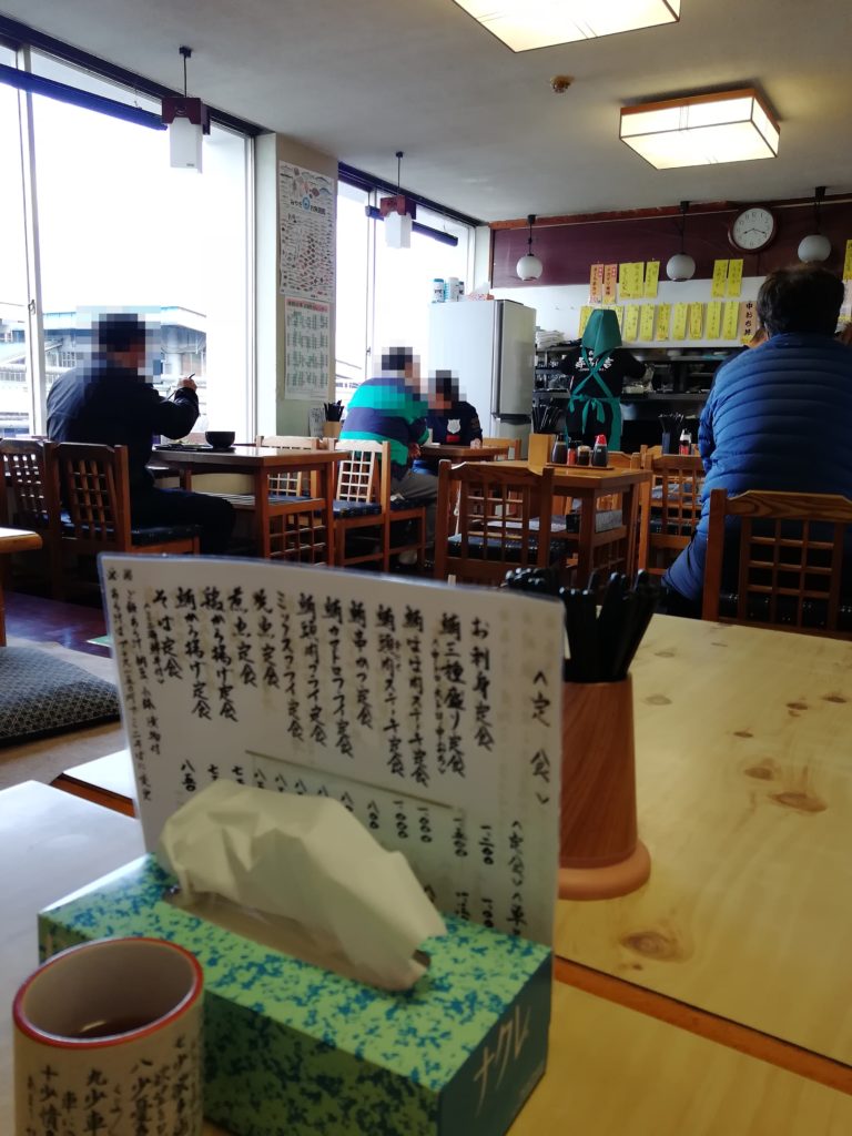 仙台市中央卸売市場　寿司吉　海鮮丼